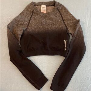 Gymshark Women's Black and Gray Ombre Crop Top